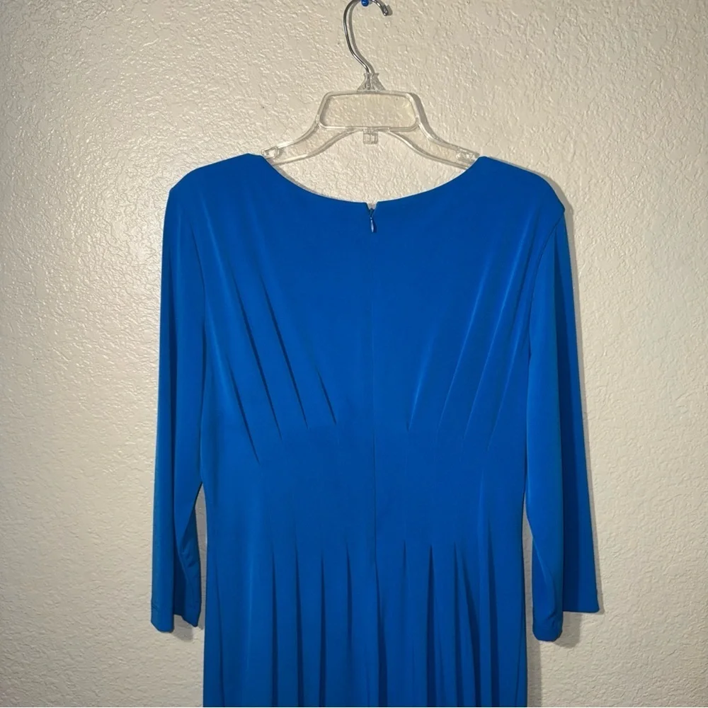 Tahari Arthur S Levine Pleated Dress Women’s 12 Blue 3/4 Sleeve Keyhole Midi